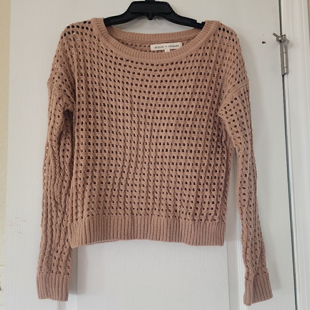 Stitch and Threads tan waffle knit sweater S cozy
